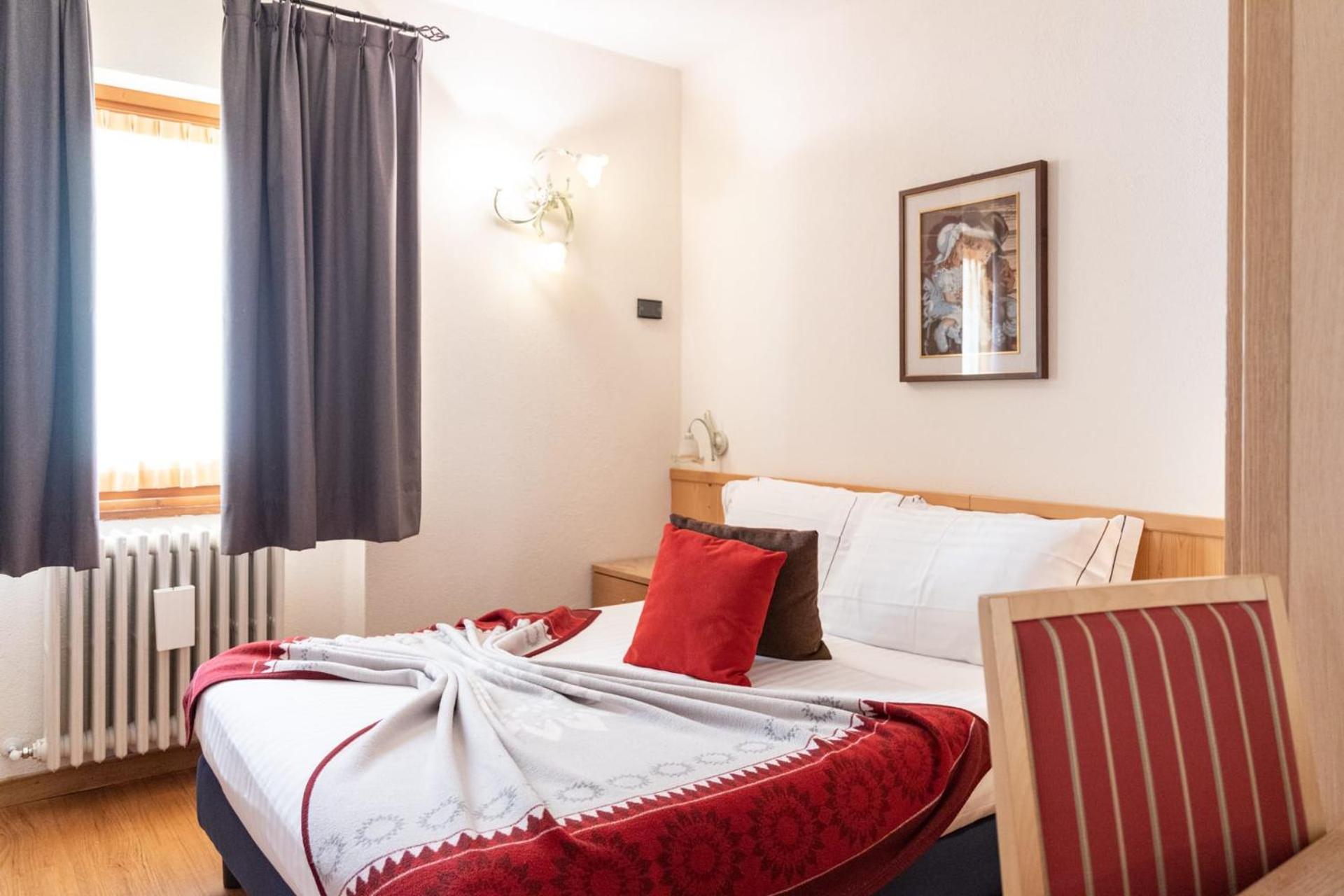 Olimpia Hotel บอร์มิโอ ภายนอก รูปภาพ
