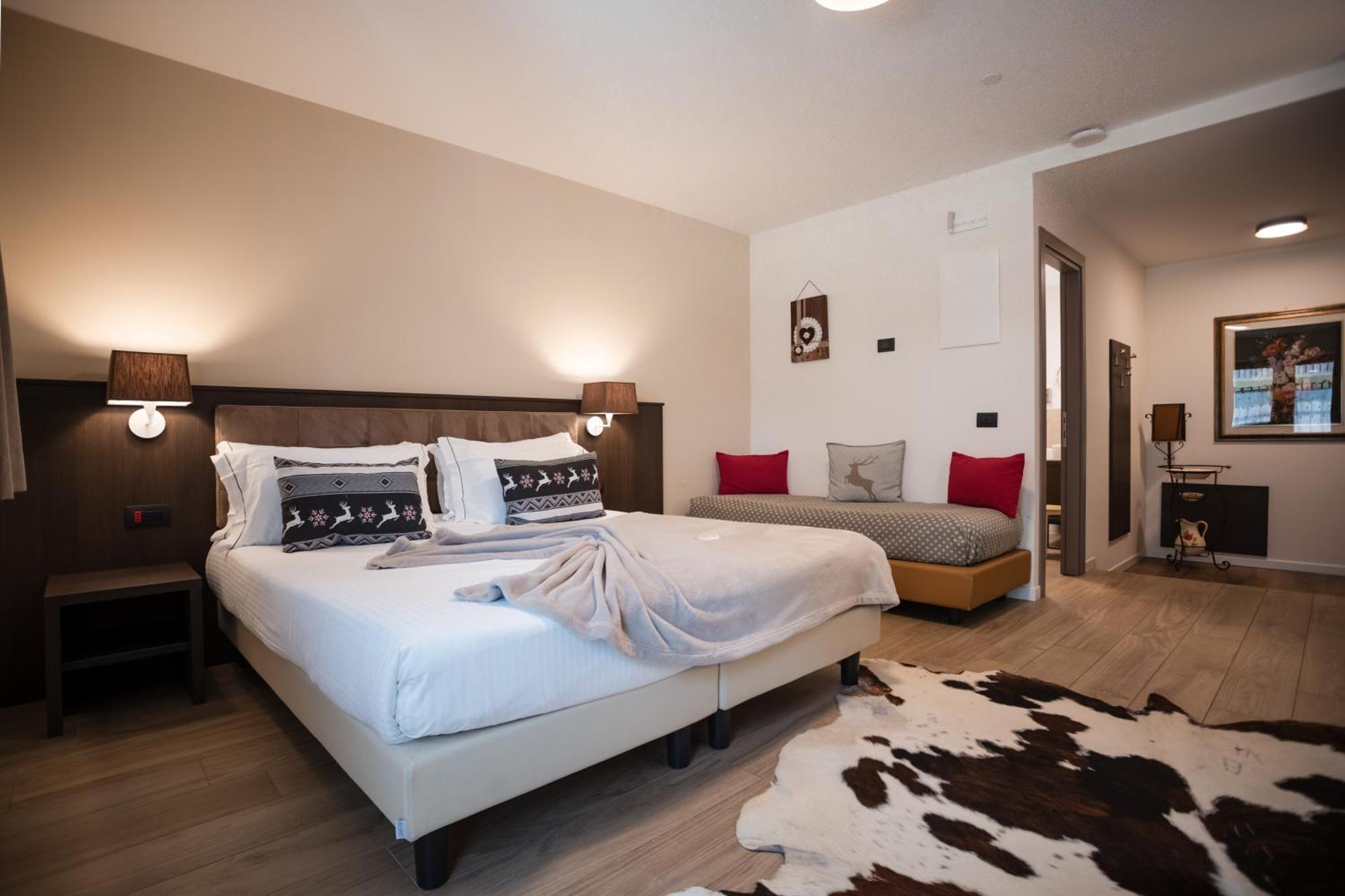Olimpia Hotel บอร์มิโอ ภายนอก รูปภาพ
